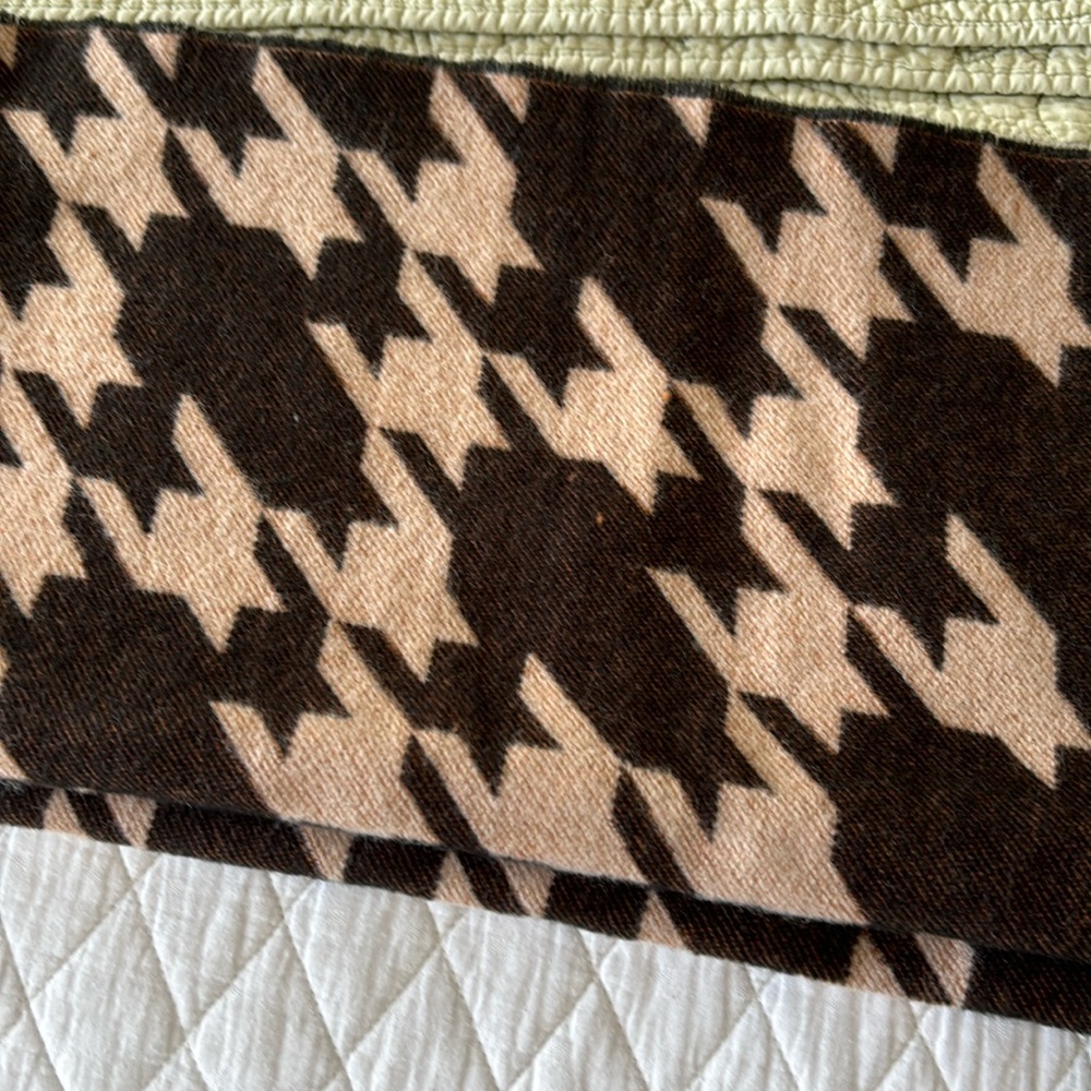 Ann Taylor stole